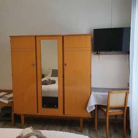 בה-לה-בה Hotel De La Promenade מראה חיצוני תמונה